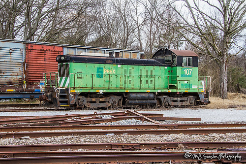 rail railroad railroads railway train track engine locomotive power horsepower scanlon canon eos digital memphis tennessee freight transportation merchandise commerce business wow haul outdoor outdoors move mover moving norfolk southern ns 7d west end memphisdistrictwestend gray cloudy morning february 2017 prex107 emd nw2r grandjunction mississippicentral mscr bn5 gn106 gn5306 nw2 prex109
