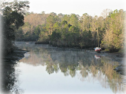 mist rural river boat florida earlymorning bayou newport