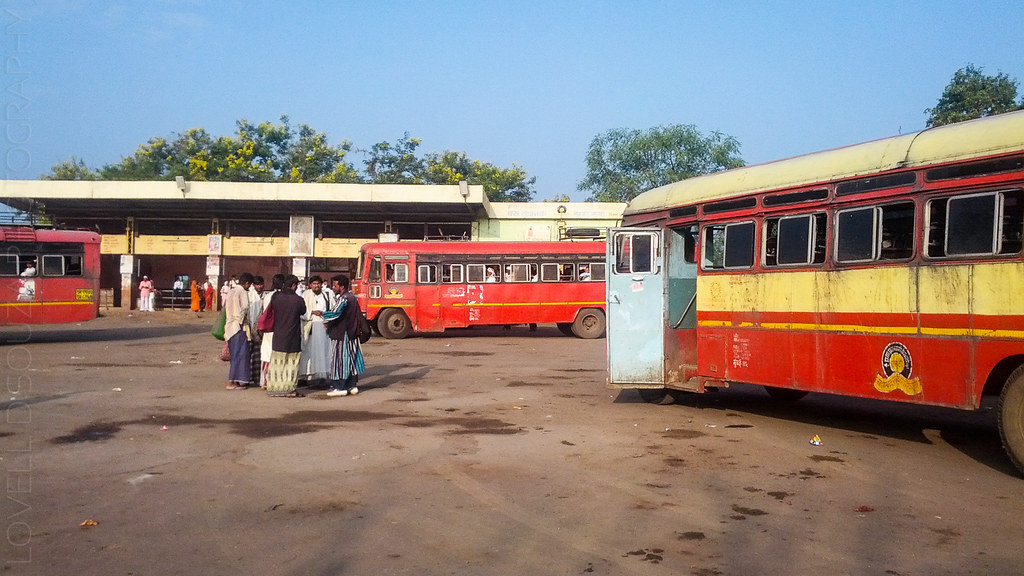 Mehkar bus stand