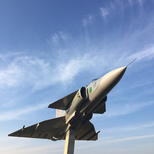 photography se fighter display sweden aircraft jet f22 uncropped viggen iphone blekinge 2015 ronneby ja37 iphonephoto blekingelän ¹⁄₁₂₅₀sek iphone6 iphone6backcamera415mmf22 23004082015190015 västraronneby