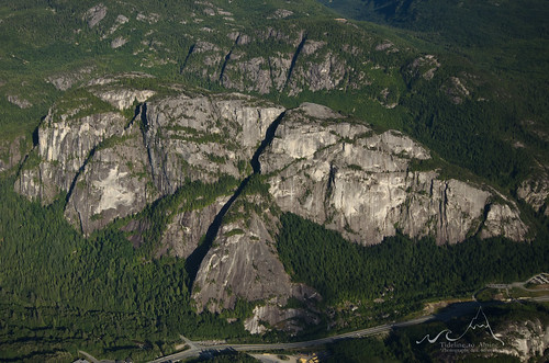 trees rock britishcolumbia air flight granite squamish thechief stawamuschief climbersparadise
