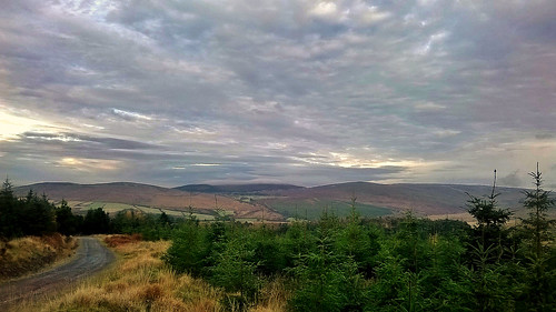 ireland mountains landscape nokia day cloudy waterford comeraghmountains comeraghs