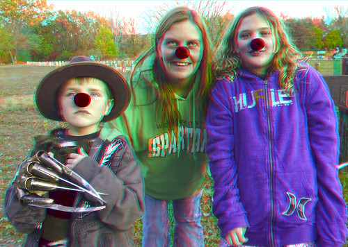 halloween kids stereoscopic stereophoto anaglyph iowa anaglyphs correctionville redcyan 3dimages 3dphoto 3dphotos 3dpictures stereopicture littlesiouxcountypark