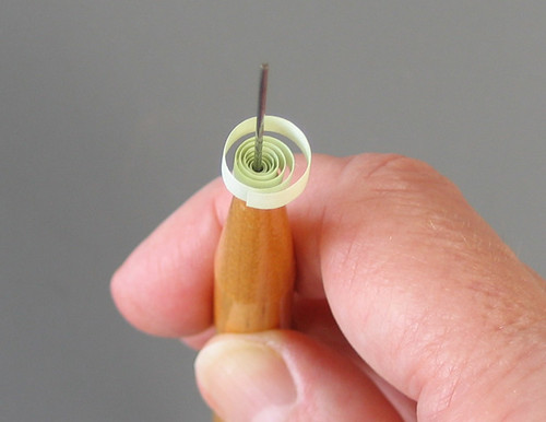 Quilled-Loose-Coil-on-Needle-Tool