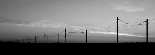 uk morning bw white black cold scale train sunrise canon point grey frost track december mood moody crossing gray railway frosty wires chilly grayscale vanishing essex southend c2c greyscale benfleet 700d