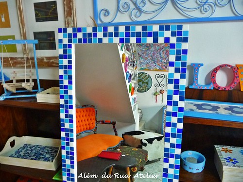 Espelho com moldura de mosaico