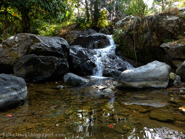 Kaeng Nyui Bike Trip Small Waterfall
