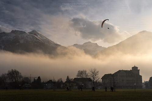 park travel mist fog switzerland ray recreation paragliding activity interlaken paramotor höheweg höhematte cantonofbern