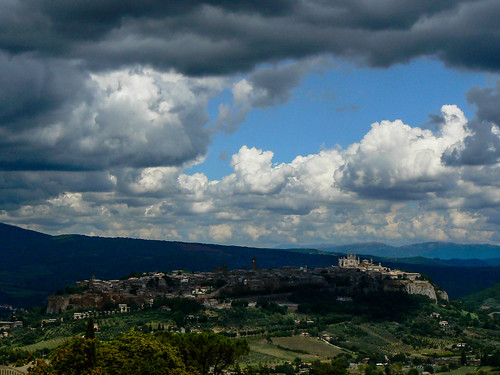 italy panorama cloud building daylight italia village cathedral medieval umbria orvieto churc