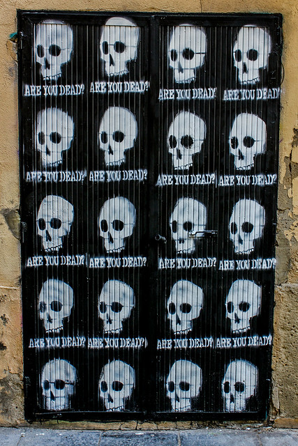 Graffiti en Valencia. Are you dead?