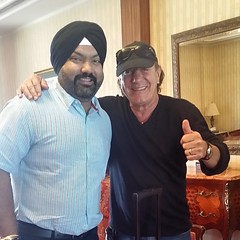 #rock #legend #Brian_Johnson of #AC/DC @acdc_official @bahrainairport #vip lounge with @baaghi13 (photo credit)