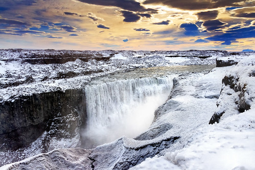 travel winter sky mist snow ice clouds canon landscape waterfall iceland power dramatic sigma 7d powerful dettifoss 1750mm