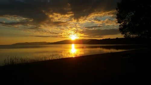 cloud sun lake sunrise sweden rays jönköping