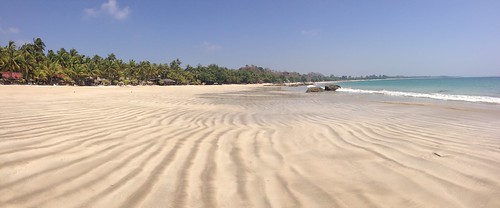 beach strand sand burma myanmar ngapali