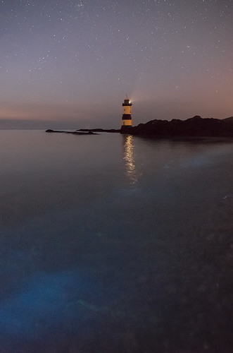 longexposure sky lighthouse seascape wales night stars nightscape clear bioluminescent anglesey penmon bioluminescence bioluminous
