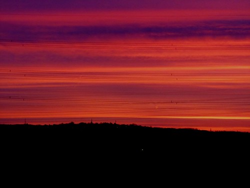 sunrise sunset dawn orange sky cloud clouds danbury sandon essex uk england dusk winter gb unitedkingdom greatbritain countyofessex funnylookingcloud rayleighscattering