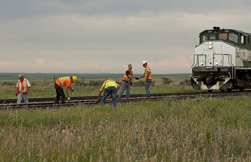 railroad canada train work railway trains canadian mow sk saskatchewan railfan trainspotting ballast alco mlw railfanning greatwestern maintenece m420