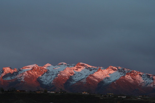 sunset snow mountains clouds nevada springcreek snowcappedmountains purplemountains pinkmountains