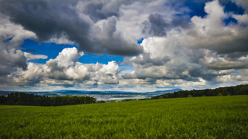 sky cloud green landscape geotagged schweiz switzerland airport nikon day cloudy himmel wolken che flughafen landschaft sigma1020mm nikonsigma grã¼n d5100 lightroom4 geo:lat=4746131215 geo:lon=861628532