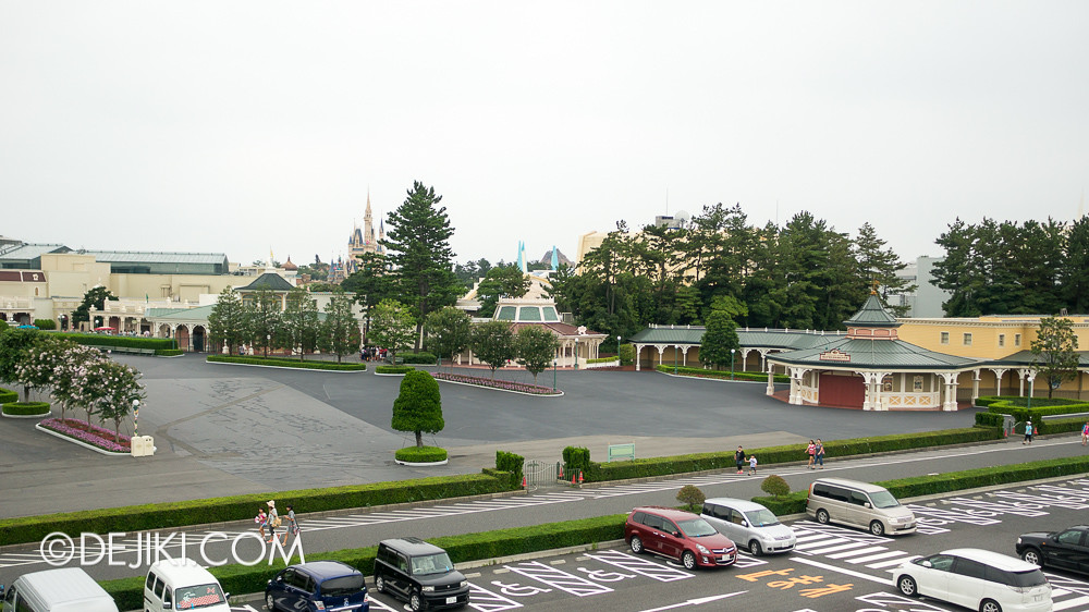 Tokyo Disney Resort - Views from the Disney Resort Line train 2