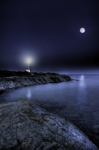 longexposure nightphotography lighthouse night mediterraneo clear moonlight menorca minorca favàritx nikond700 gianantoniozapparoli