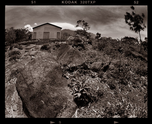 bw white black 120 film blanco analog america angle y pentax kodak drum scanner trix negro central wide scan fisheye tropical roll medium format nicaragua analogue 6x7 ultrawide 67 tropicana centralamerica 320 ometepe 11000 drumscan txp pmt америка أمريكا никарагуа ニカラグア الوسطى photomultipliertube центральная scanview scanmate 中央アメリカ نيكاراغوا