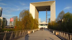 La Jetée de la Défense, Paris - Photo of Carrières-sur-Seine