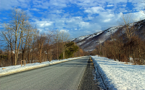 road winter sky snow clouds landscape pennsylvania creativecommons bluemountain appalachianmountains riverviewpark kittatinnymountain carboncounty riverviewroad delawareandlehightrail dltrail eastpenntownship