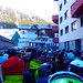Fronta u Silvrettabahn v Ischglu půl hodiny po otevření