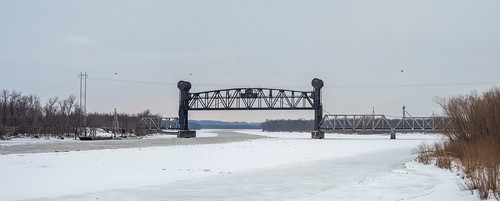 bridge winter ice train river illinois raised beardstown