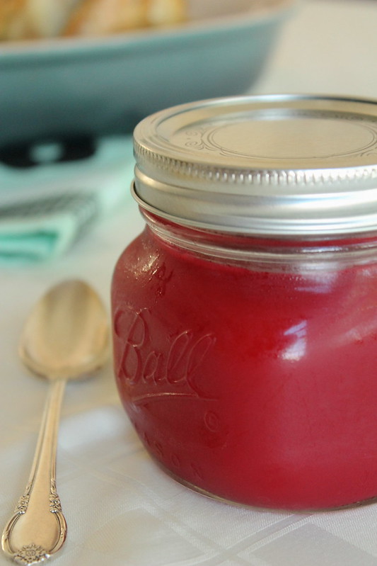 Jellied Cranberry Sauce 2