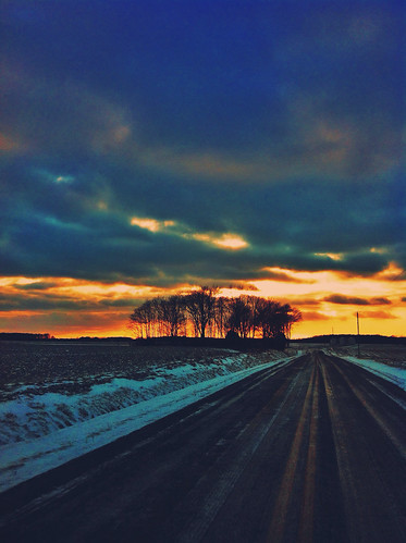 winter sunset ohio sky snow clouds rural vintage landscape geotagged photography midwest country january geotag app 2014 fauxvintage handyphoto mobileography phoneography iphone4 vsco iphoneography iphoneedit snapseed vscocam jamiesmed