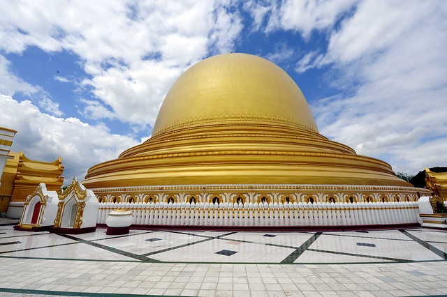 Kaunghmudaw pagoda - Sagaing