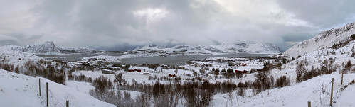 2017 oru norway lofoten torvdalshalsen bøstad landscape panorama snow weather ice winter fence 180 mountains clouds village lake