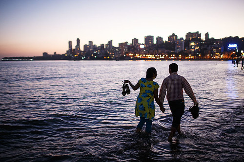 sunset sea india beach skyline night couple walk bombay romantic mumbai chowpatty girgaum