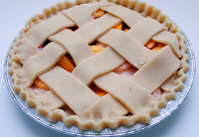 Latticed Peach Pie – Crazy Jamie
