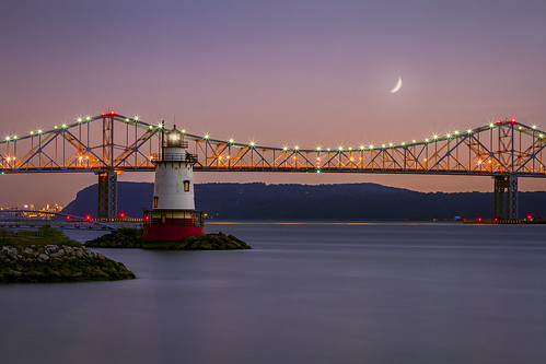 park new york longexposure travel bridge sunset red sky people usa cloud moon lighthouse ny newyork color water architecture night america canon river landscape outdoors photography lights us photo twilight scenery view unitedstates sundown image dusk famous tripod smooth scenic peaceful tranquility zee structure crescent safety tappan transportation historical hudson bluehour connection waxing starburst waterscape tappanzee sleepyhollow tarrytown kingslandpoint clearevening ef70200mmf28lisiiusm outstandingromanianphotographers