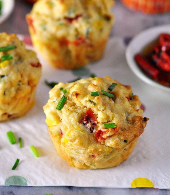 [Healthy Lunch Box Recipe] Quinoa Flakes, Feta, Roasted Capsicum & Corn ...