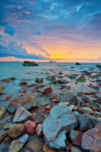 light sunset sea seascape beach rock landscape island one hotel asia flickr image availablelight sony places sarawak malaysia getty alpha kuching slt gettyimages a77 gettyimage santubong sonyalpha flickrawards flickraward sarawakborneo iamflickr onehotel alphagalleria iamlfickr digitallyimages blinkagain getttyimages