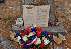 Perillos, stele des aviateurs - Photo of Embres-et-Castelmaure