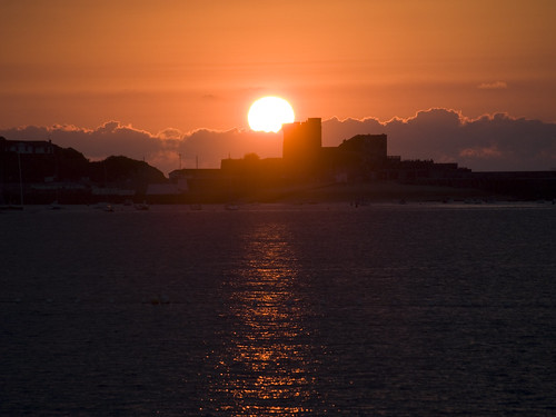 sunset sun castle silhouette dusk olympus atlantic 64 paysbasque stjeandeluz e510