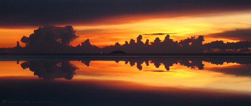 sunset reflection thailand sattahip jaffapix davejefferys