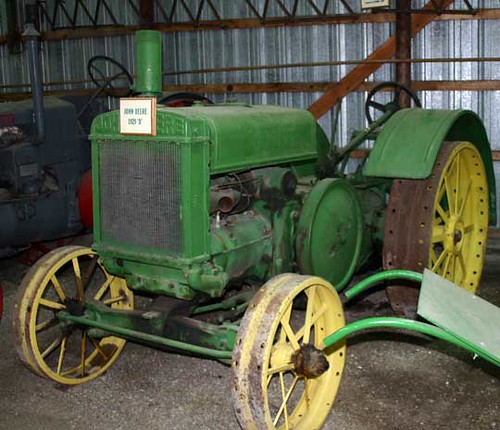 northdakota prairievillagemuseumrugbynd johndeeretractors piercecountynd rugbynd museums agriculture tractors