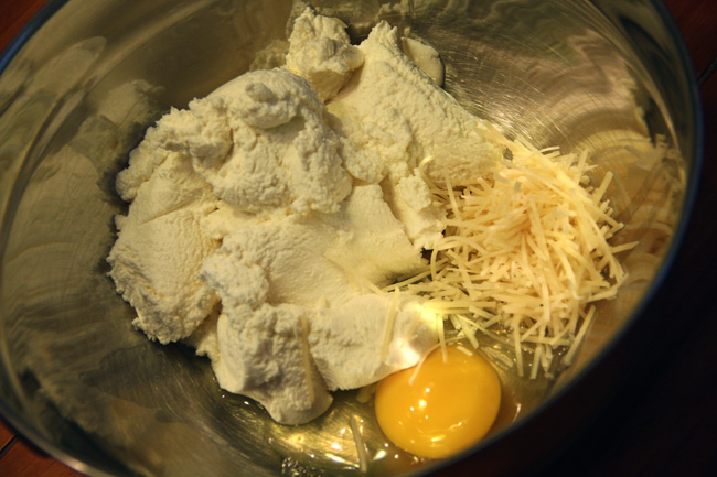 Making-cheese-mixture
