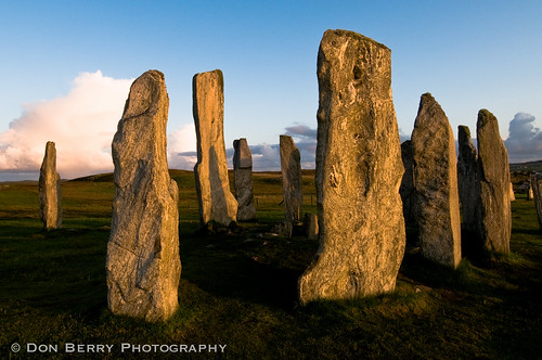 landscape scotland ancient standingstones lewis callanish isleoflewis pagan neolithic stonecircle dons calanais lewisisland redbubble monotlith