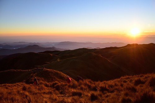 sunrise mount summit baguio pulag 6am benguet