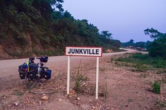 Junkville, Gabon