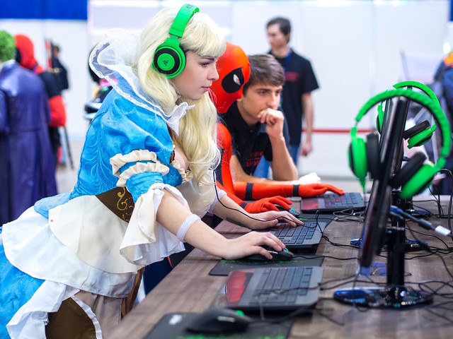 Russian gamers at Igromir 2013