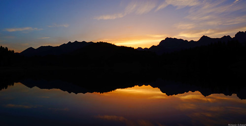 lake mountains sunrise berge sonnenaufgang wasserspiegelung geroldsee