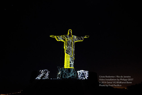 Video Mapping Philipp Geist_Ano da Alemanha no Brasil - Cristo Redentor 2014